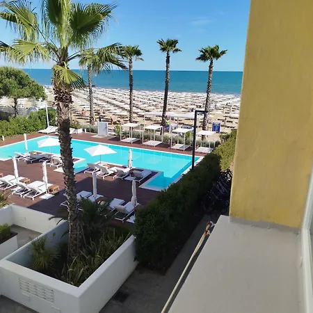 Hotel Silva Frontemare 2*